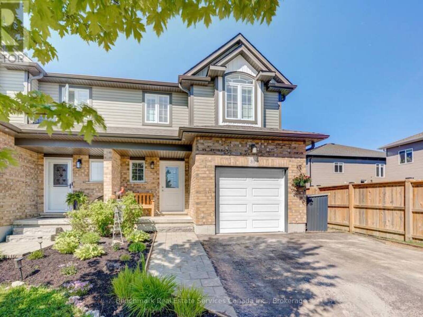 39 LEESBORO TRAIL, Thorndale, Ontario N0M 2P0