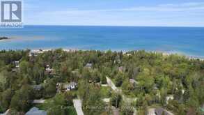 28 JAY STREET | Port Elgin Ontario | Slide Image Eleven