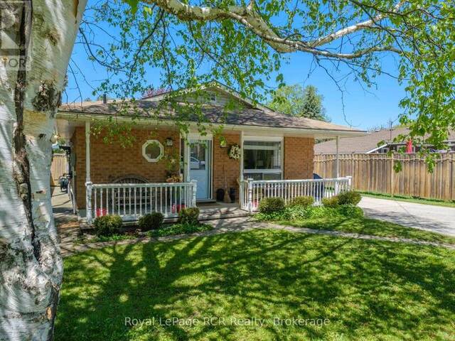 74 GRENVILLE STREET N Southampton Ontario, N0H 2L0 - 3 Bedrooms Home For Sale