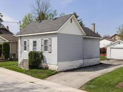 236 2ND AVENUE S Chesley Ontario, N0G 1L0