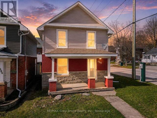 690 8TH STREET E Owen Sound Ontario, N4K 1L8 - 3 Bedrooms Home For Sale