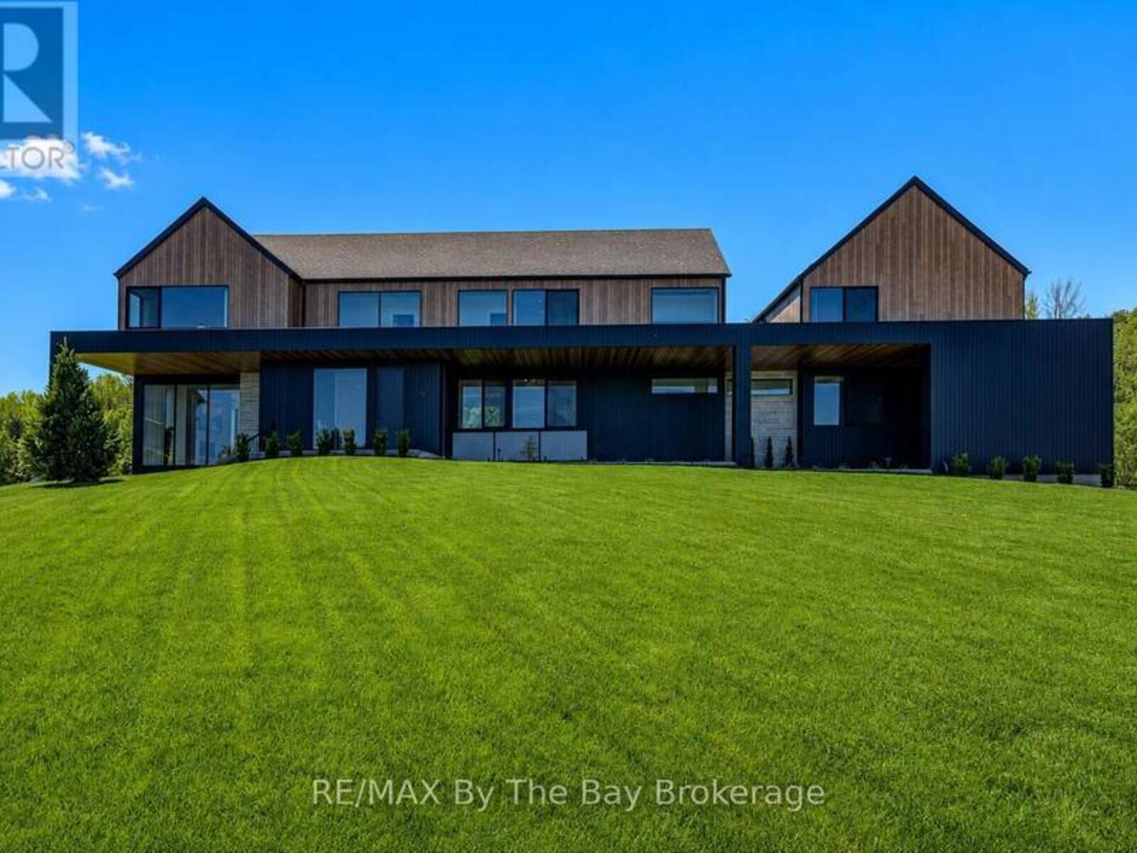18 RAINTREE COURT, Collingwood, Ontario L9Y 0K2