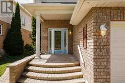 6 ALYSSA DRIVE | Collingwood Ontario | Slide Image Six