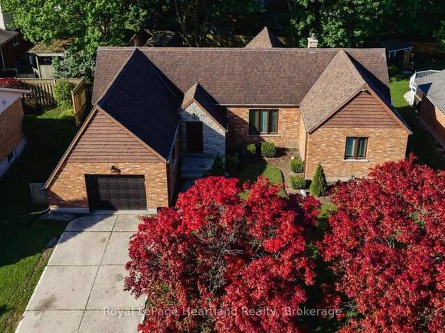 6 ALEXANDER STREET Huron East Ontario, N0K 1W0 - 4 Bedrooms Home For Sale