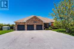 26 LYNN STREET | Tiny Ontario | Slide Image One
