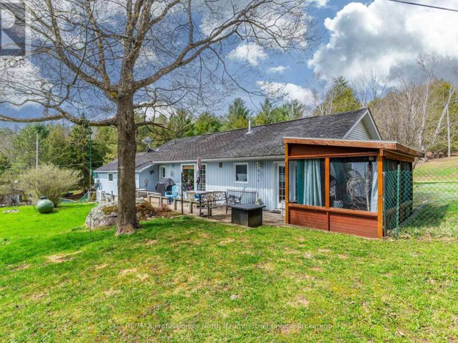 1093 REYNOLDS ROAD, Minden Hills, Ontario K0M 2K0