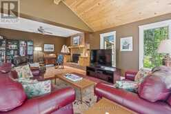 24 SOUTH MUSKOKA DRIVE | Bracebridge Ontario | Slide Image Eleven