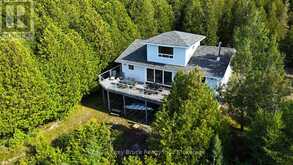 952 DORCAS BAY ROAD | Tobermory Ontario | Slide Image Three