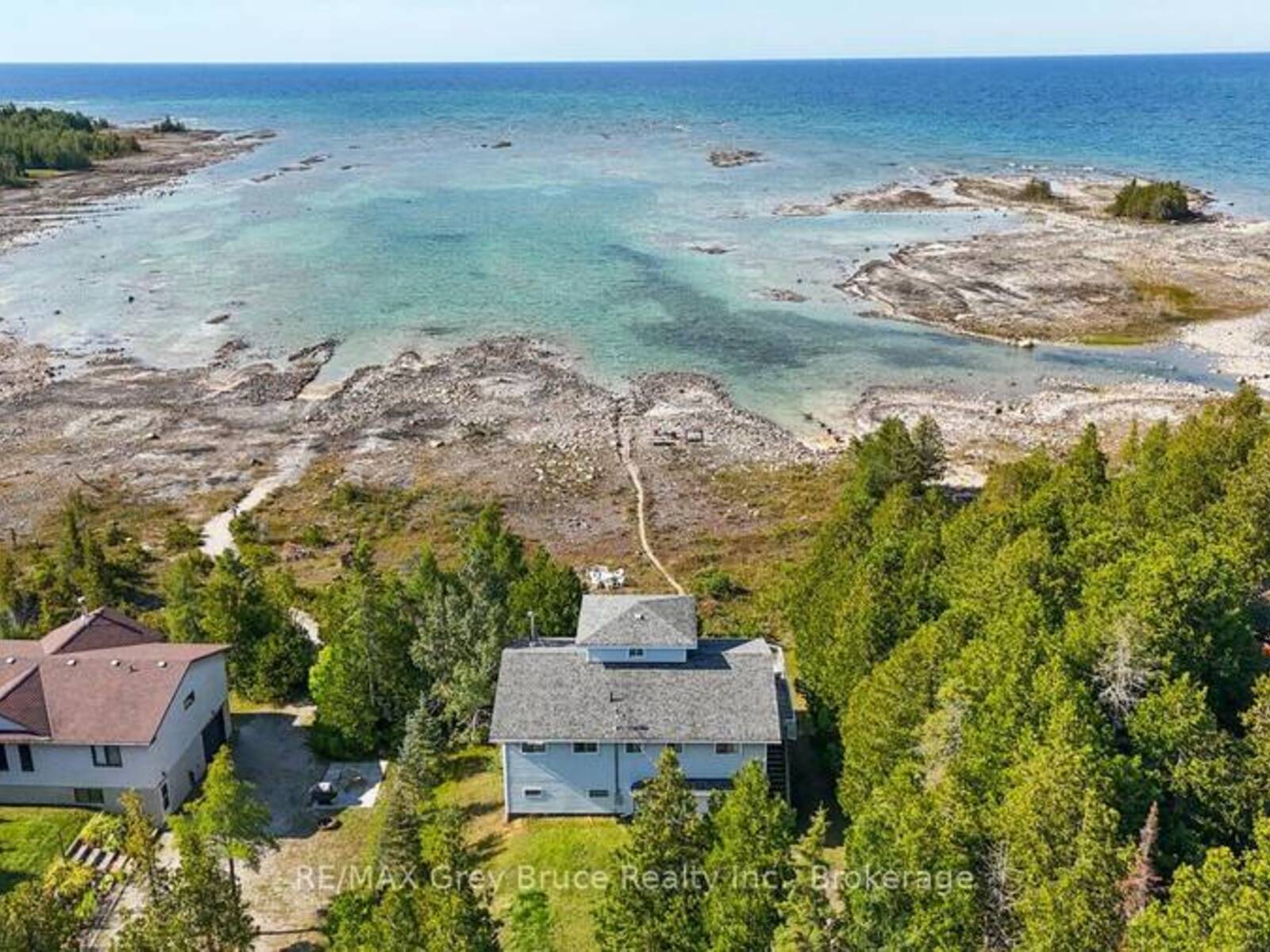 952 DORCAS BAY ROAD, Tobermory, Ontario N0H 2R0