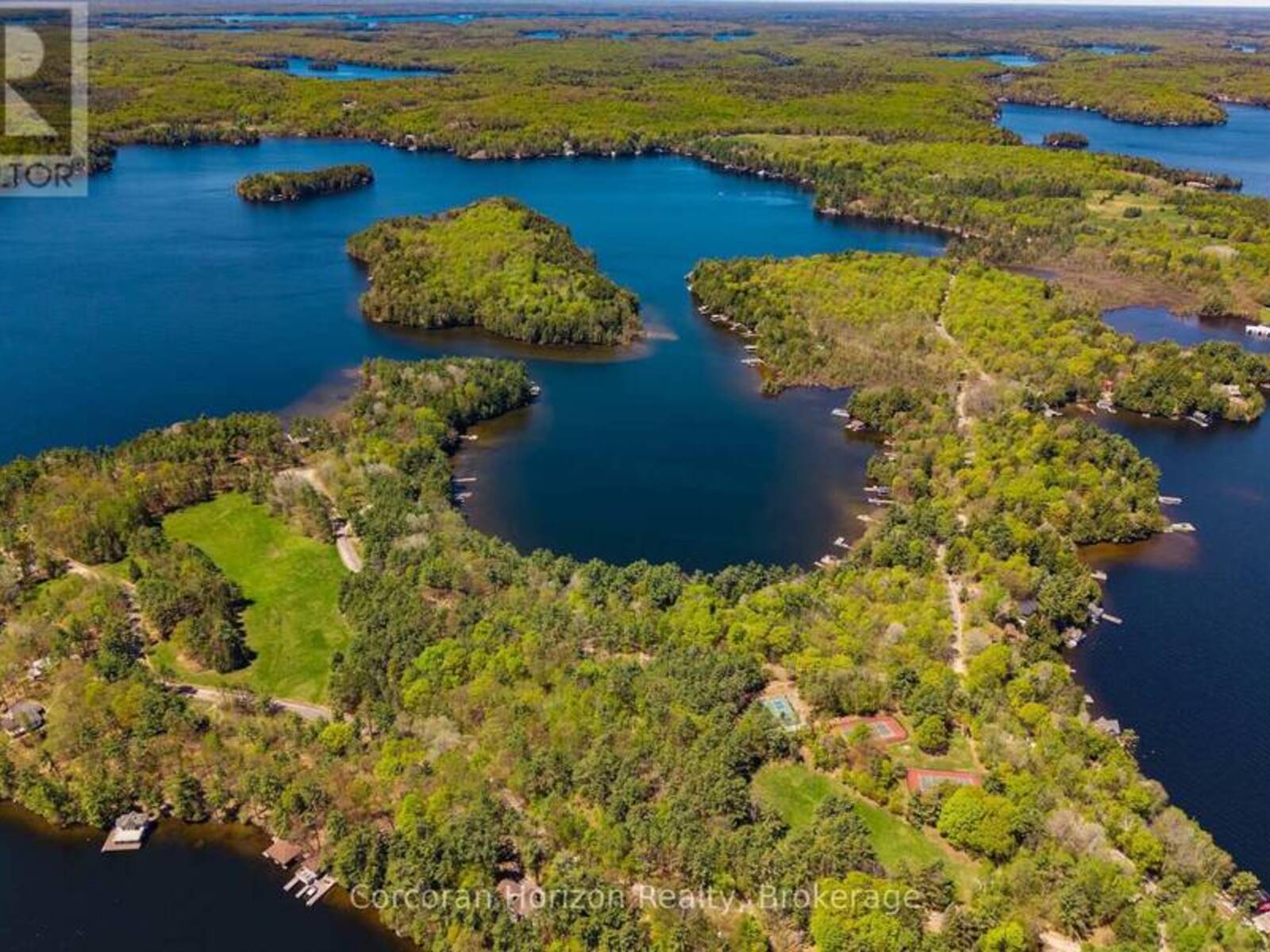 1054 FAIR-LEE PARK ROAD, Muskoka Lakes, Ontario P0B 1G0