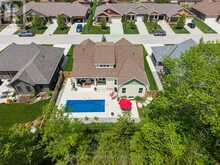 14 THIMBLEWEED DRIVE | Bayfield Ontario | Slide Image Six