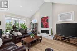14 THIMBLEWEED DRIVE | Bayfield Ontario | Slide Image Fifteen