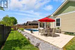 14 THIMBLEWEED DRIVE | Bayfield Ontario | Slide Image Forty-four