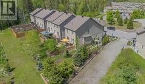 36 SPALDING CRESCENT | Huntsville Ontario | Slide Image Four