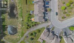 36 SPALDING CRESCENT | Huntsville Ontario | Slide Image Eight