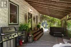 2322 OLD MUSKOKA ROAD | Huntsville Ontario | Slide Image Eight