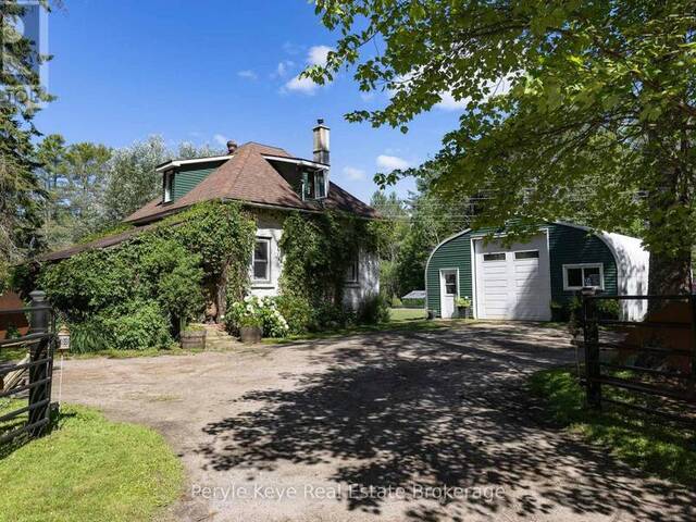 2322 OLD MUSKOKA ROAD Huntsville Ontario, P0B 1M0 - 2 Bedrooms Home For Sale