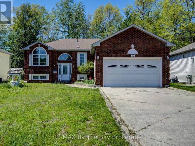 12 SILVER BIRCH AVENUE Wasaga Beach Ontario, L9Z 1B7 - 4 Bedrooms Home For Sale