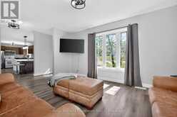 2555 HODGINS ROAD | Waubaushene Ontario | Slide Image Eight