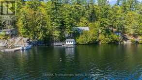 10167 LITTLE HAWK-WEST SHO | Haliburton Ontario | Slide Image Three