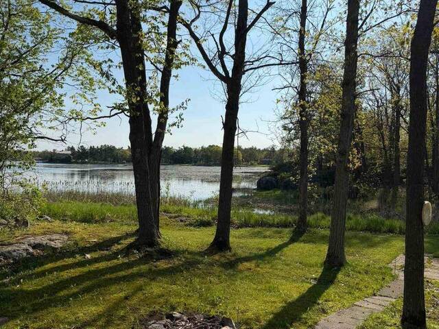 55 - 170 LINTON ROAD Port Severn Ontario, L0K 1S0 - 1 Bedroom Waterfront Home For sale