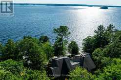10 WYLDEWOOD ROAD | Muskoka Lakes Ontario | Slide Image Two