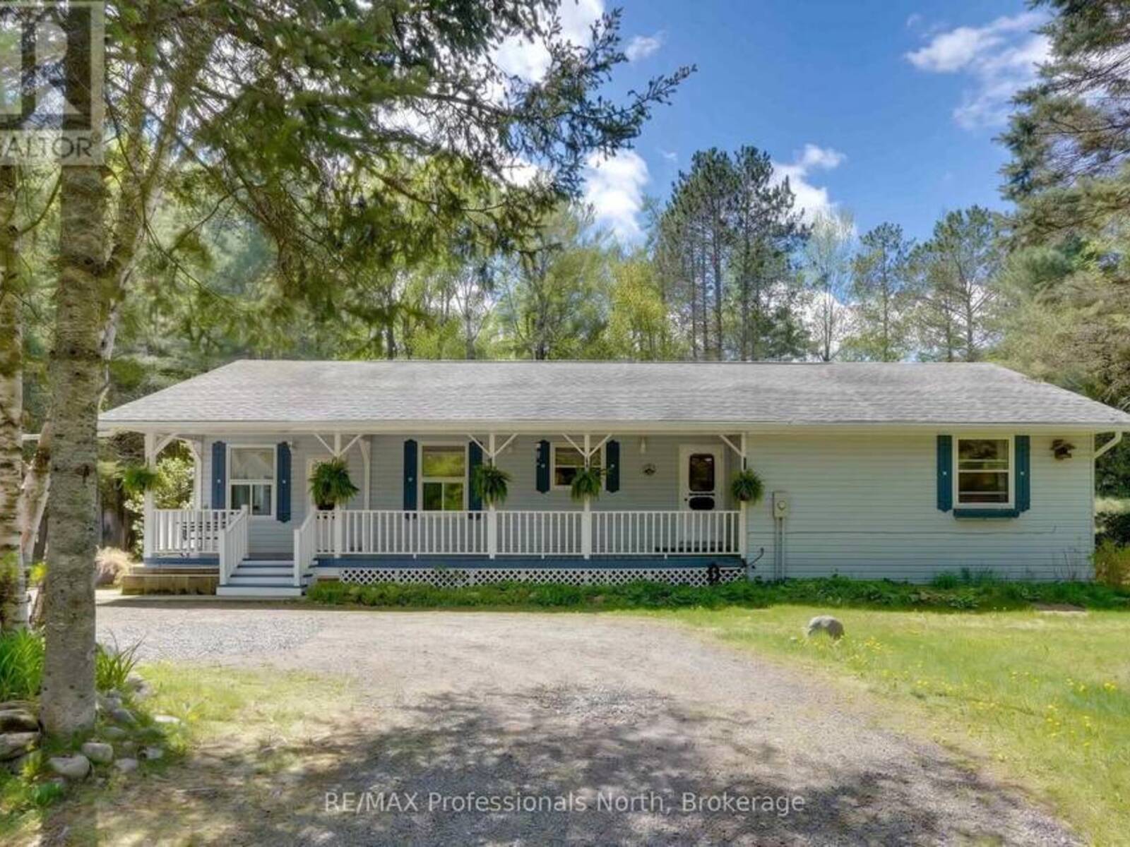 2593 BRUNEL ROAD, Huntsville, Ontario P1H 2J3