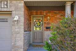 22 LAMBETH WAY | Guelph Ontario | Slide Image Five