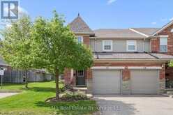 27 - 124 GOSLING GARDENS | Guelph Ontario | Slide Image One