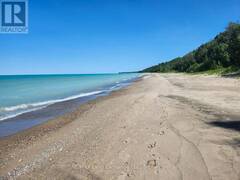 86447 MCLEAN STREET Kincardine Ontario, N2Z 2X3
