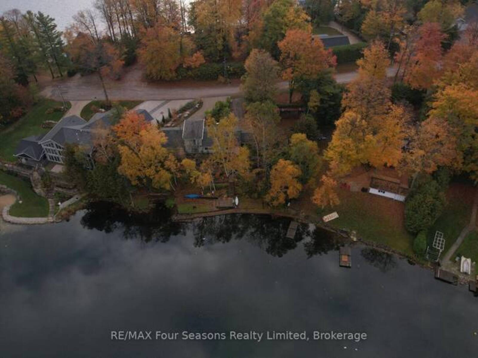52 SHORE DRIVE, South Bruce Peninsula, Ontario N0H 1A0