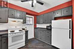 27 GREENWOOD DRIVE | Stratford Ontario | Slide Image Fifteen