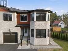 181 ANGLO STREET | Bracebridge Ontario | Slide Image One