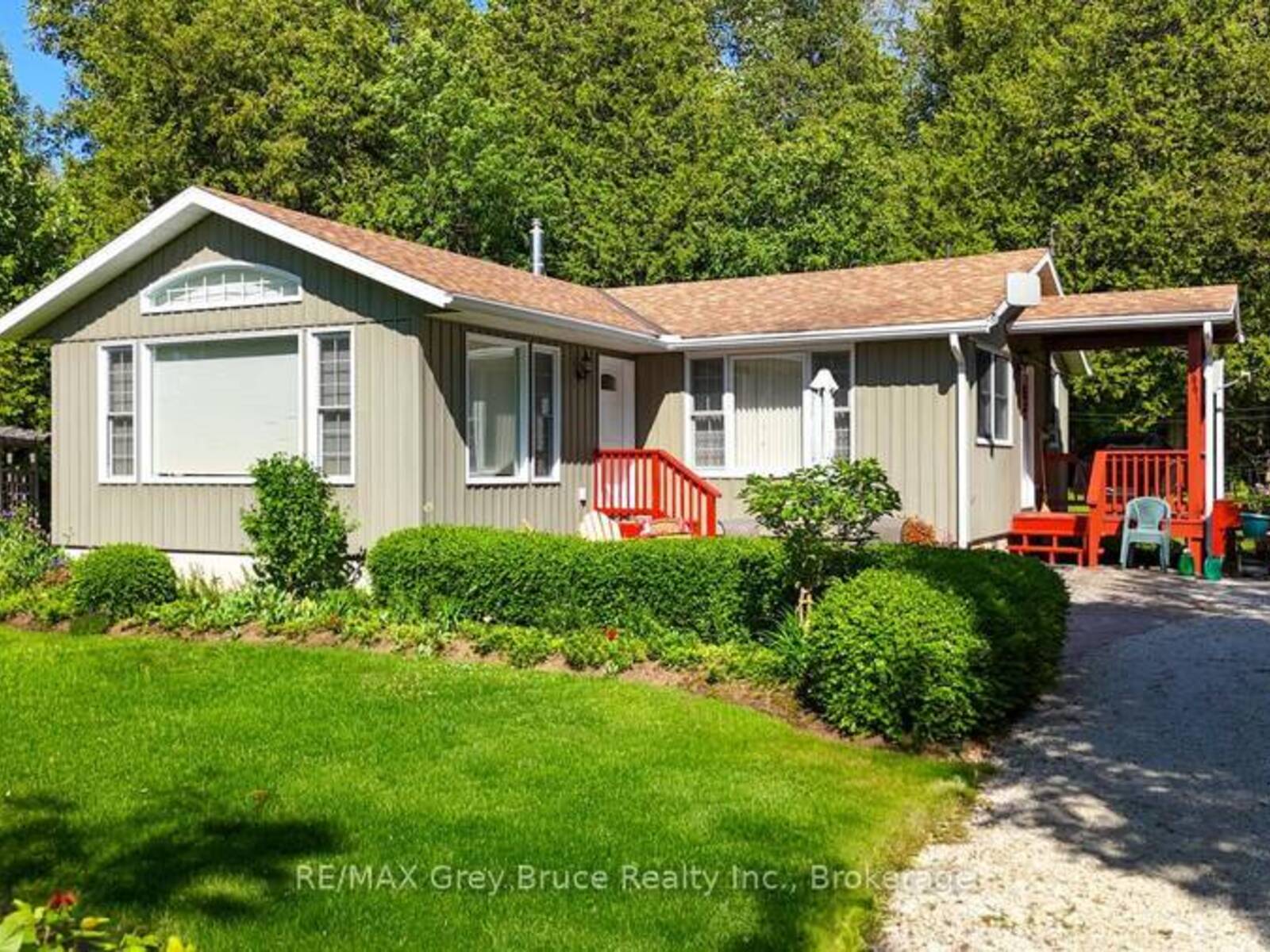 186 HOPE BAY ROAD, Georgian Bluffs, Ontario N0H 2T0