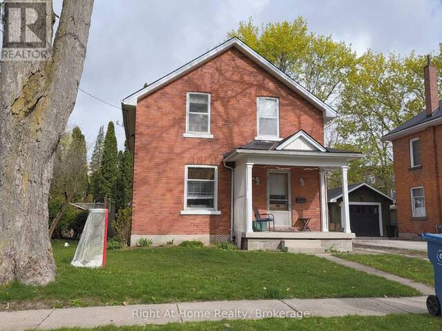 12 MERCER STREET Stratford Ontario, N5A 6J4 - 3 Bedrooms Home For Sale