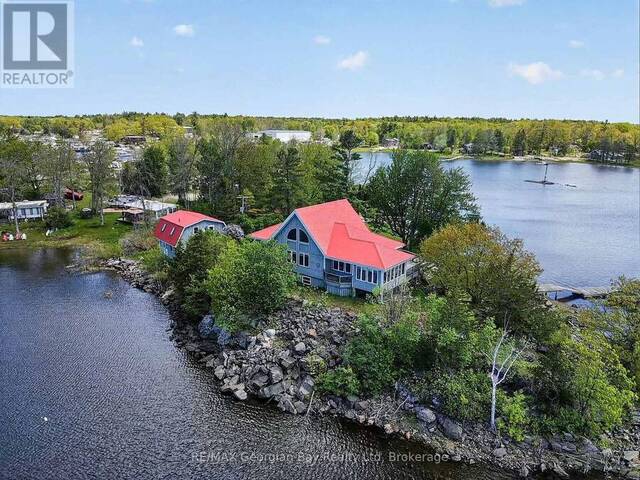 185 PICNIC ISLAND ROAD Port Severn Ontario, L0K 1S0 - 4 Bedrooms Waterfront Home For sale
