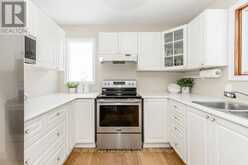 40 FAIRWAY CRESCENT | Wasaga Beach Ontario | Slide Image Thirteen