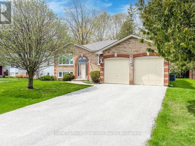 40 FAIRWAY CRESCENT Wasaga Beach Ontario, L9Z 1B8 - 4 Bedrooms Home For Sale