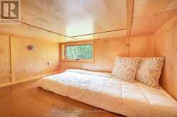 484 BIG ISLAND S | Huntsville Ontario | Slide Image Thirteen