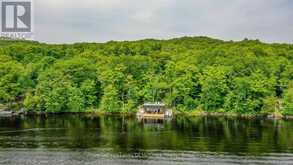 484 BIG ISLAND S | Huntsville Ontario | Slide Image Thirty-two