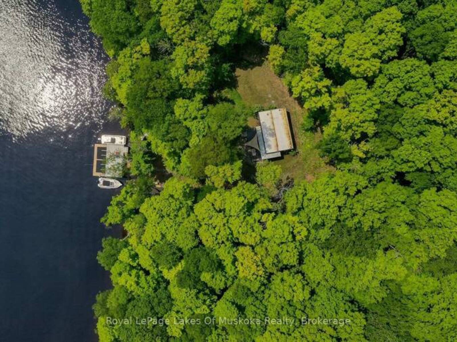 484 BIG ISLAND S, Huntsville, Ontario P1H 2J3