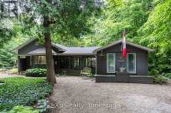 127 PAISLEY DRIVE | Chatsworth Ontario | Slide Image Two