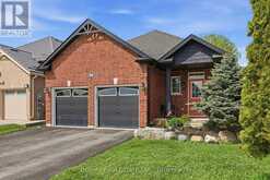 28 CLARK STREET | Collingwood Ontario | Slide Image Two