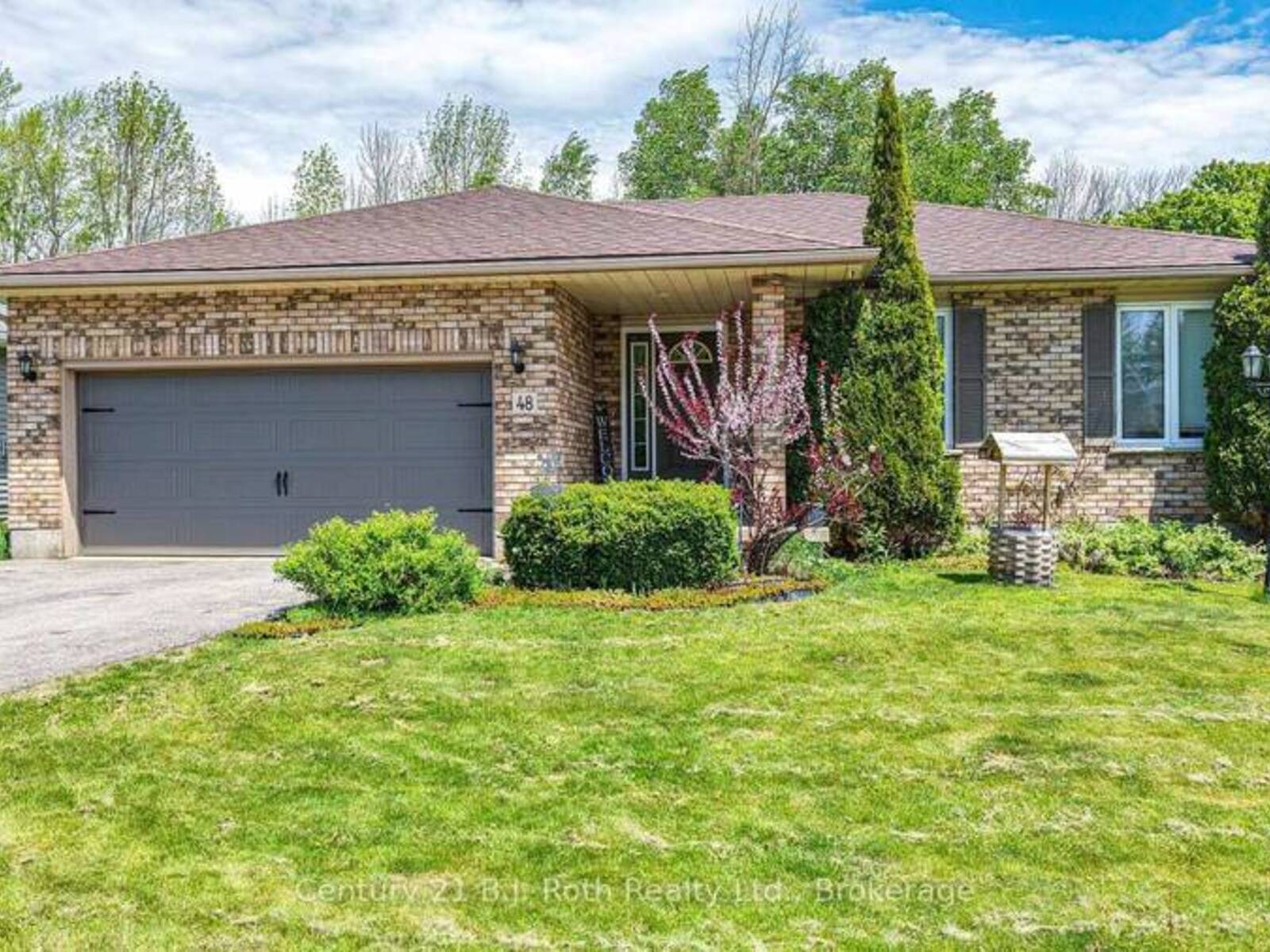 48 BRICK POND ROAD, Coldwater, Ontario L0K 1E0
