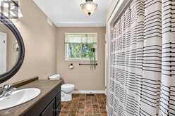 438 ROSS STREET | Lucknow Ontario | Slide Image Fifteen