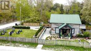 347 BALM BEACH ROAD W | Tiny Ontario | Slide Image Two