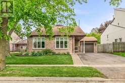 DRIVE - 43 STODDART DRIVE | Aurora Ontario | Slide Image One