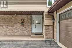 DRIVE - 43 STODDART DRIVE | Aurora Ontario | Slide Image Seven