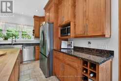 400 MARKLES ROAD | Huntsville Ontario | Slide Image Ten