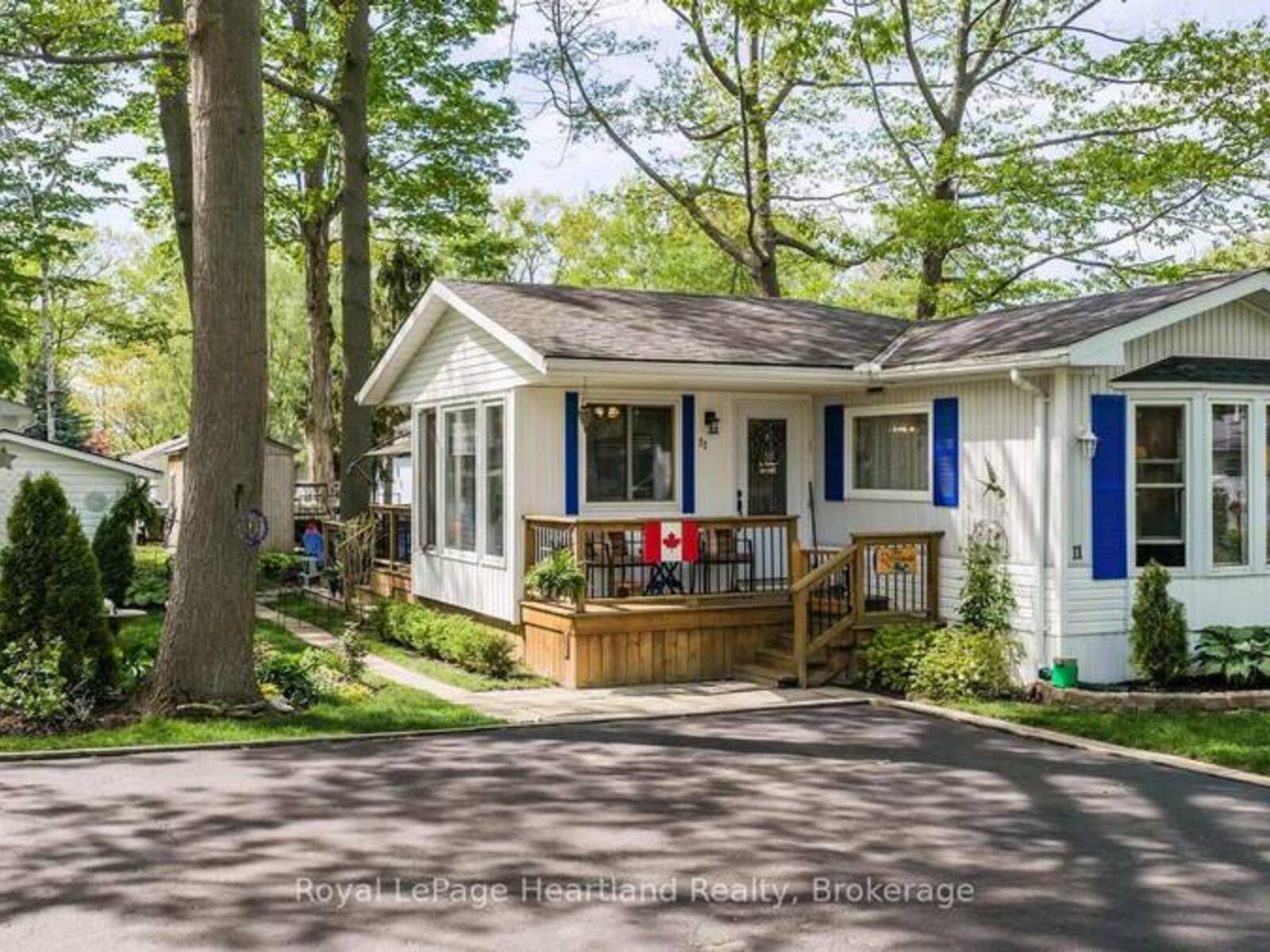 11 SIOUX LANE, Goderich, Ontario N7A 3Y2